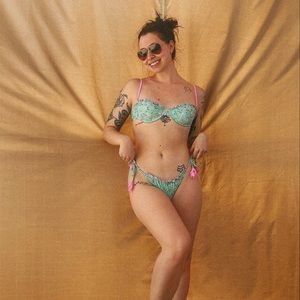 Meet your Posher, Alexis